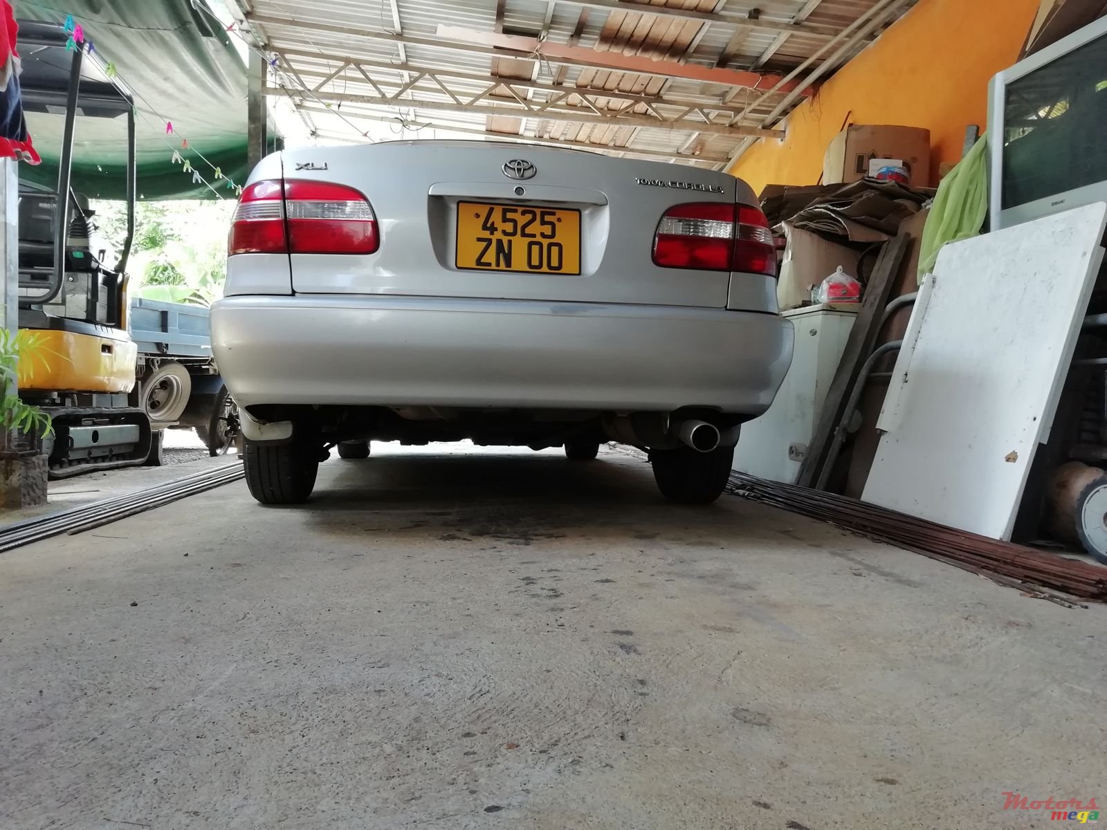 2000' Toyota Corolla photo #2