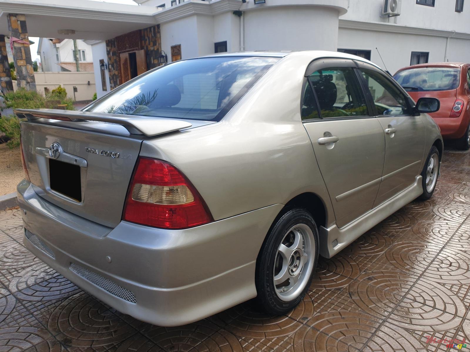 2001' Toyota Corolla photo #2