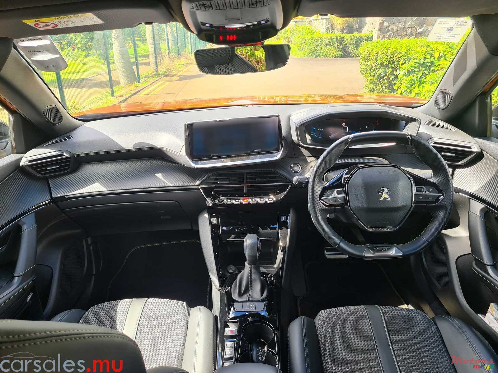 2023' Peugeot 2008 GT Line 1.2 Puretech photo #6