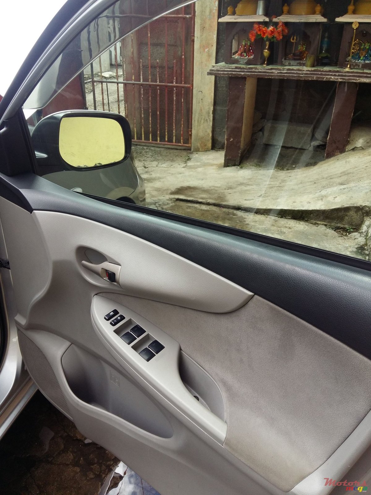 2008' Toyota Axio photo #7