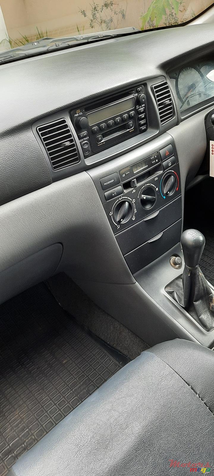 2007' Toyota Corolla photo #2