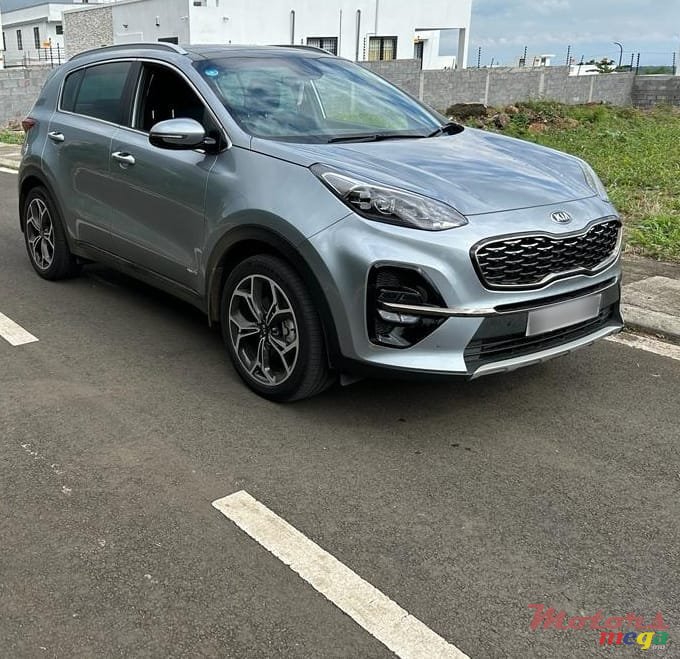 2021' Kia Sportage photo #2