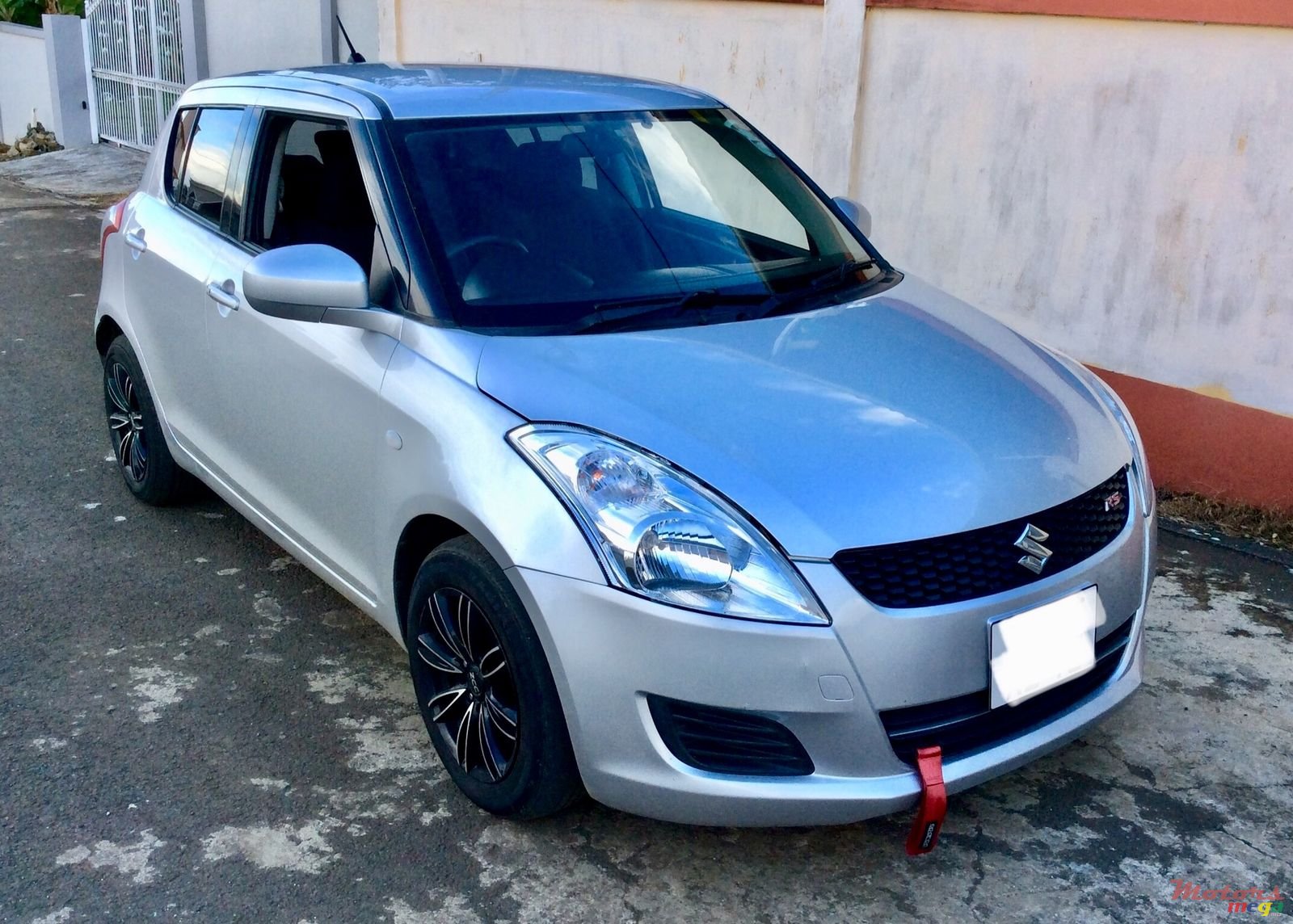 2013' Suzuki Swift photo #7