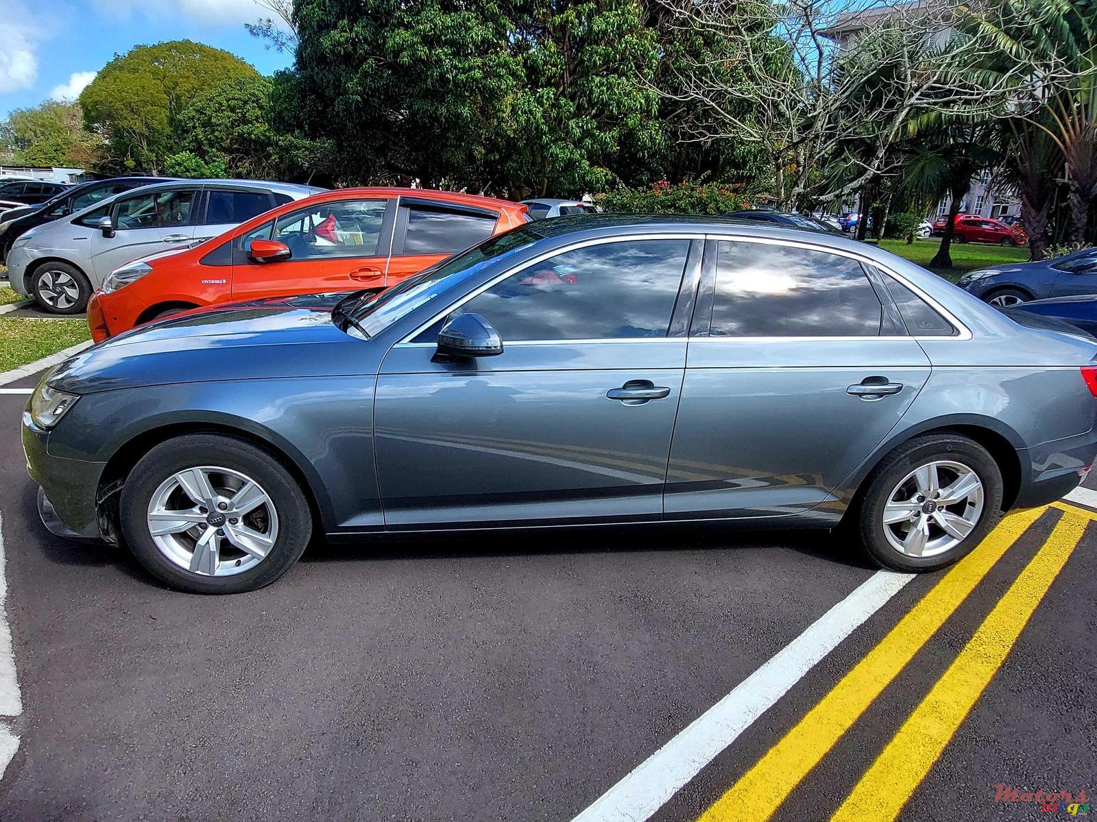 2016' Audi A4 TFSI photo #2