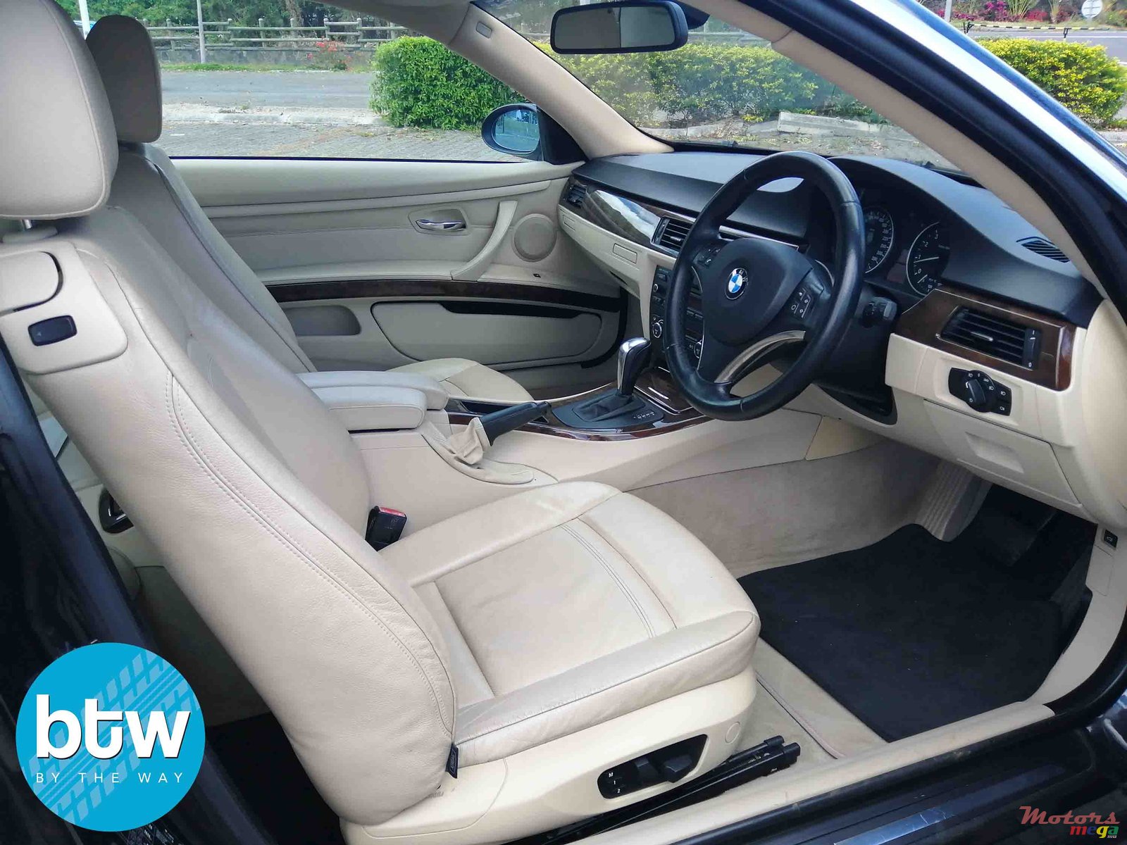 2008' BMW 325 i photo #5