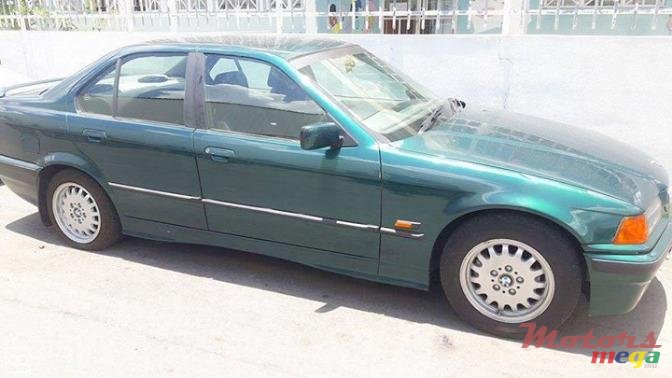 1993' BMW 318 photo #2
