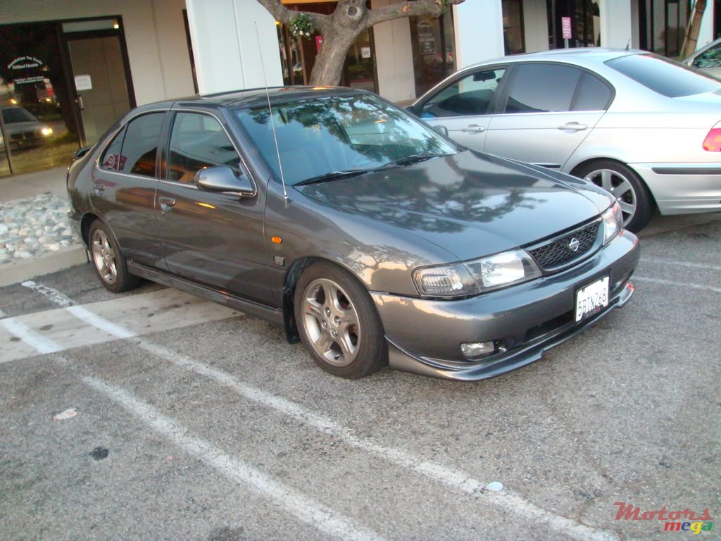 1997' Nissan Sunny photo #1