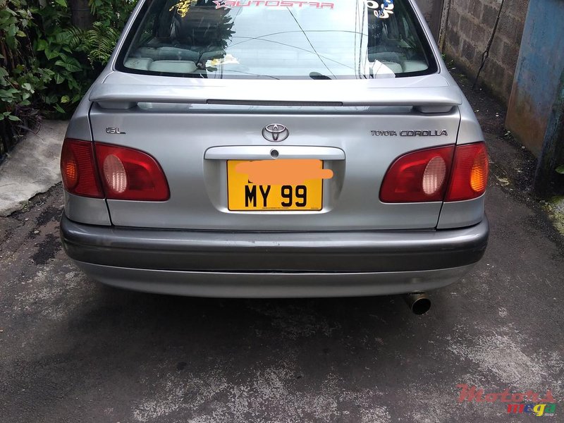 1999' Toyota Corolla photo #2