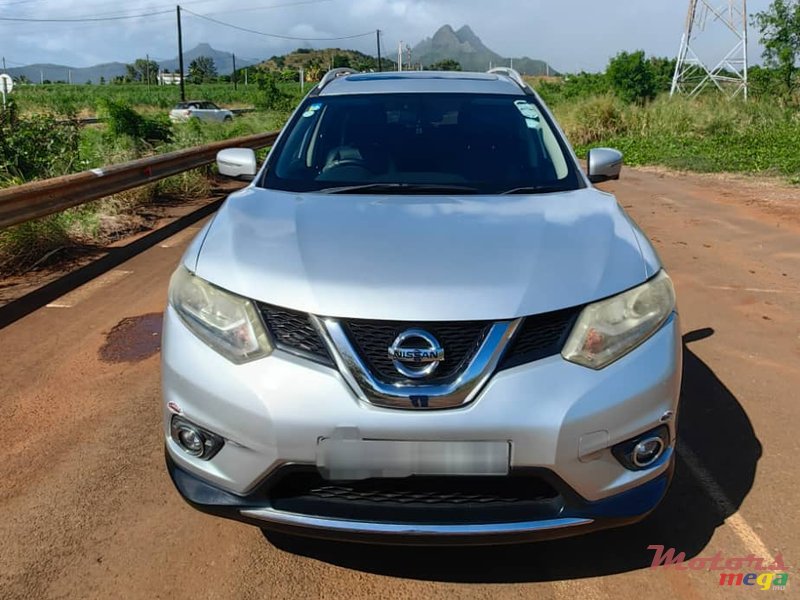 2015' Nissan X-Trail photo #4