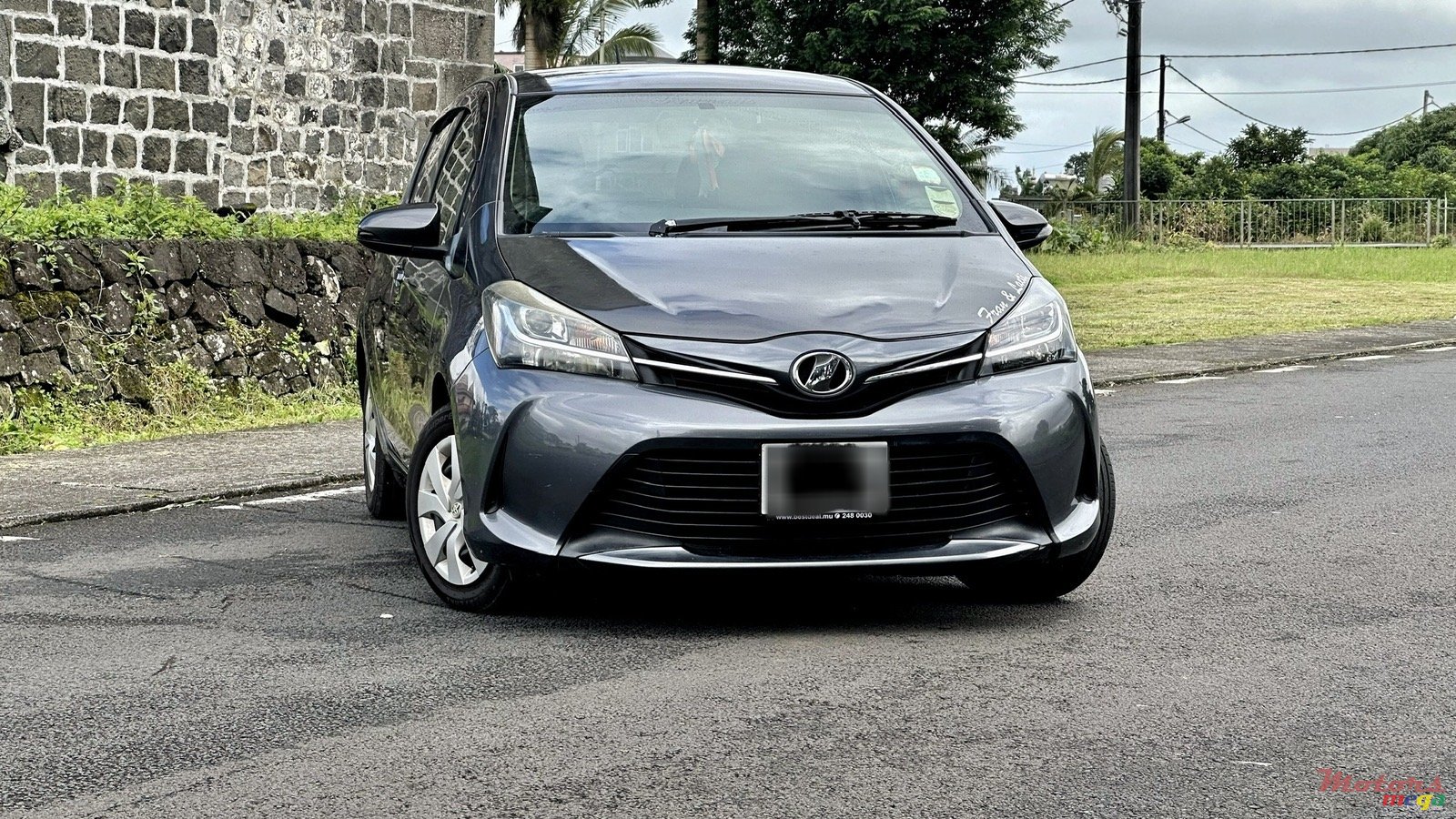 2014' Toyota Vitz 1320cc photo #1