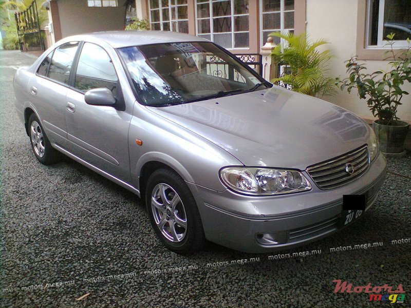 2005' Nissan photo #4