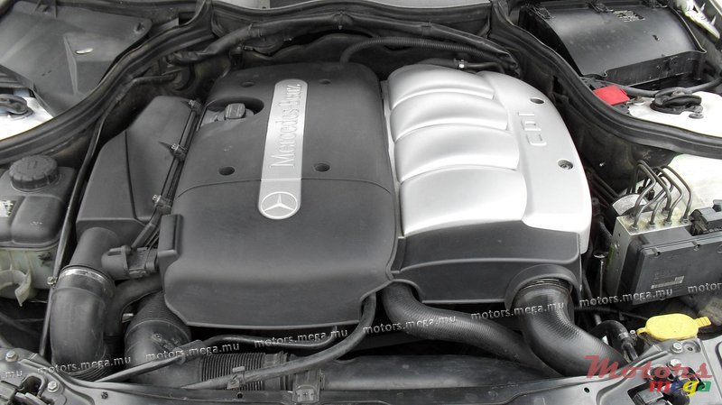 2003' Mercedes-Benz C-Class C220 CDI photo #5