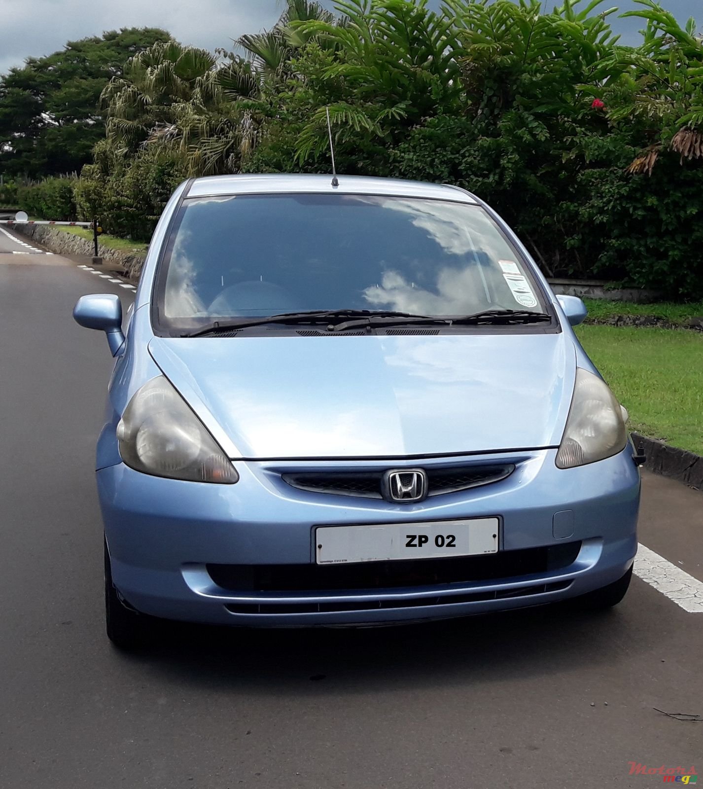 2002' Honda Fit photo #2