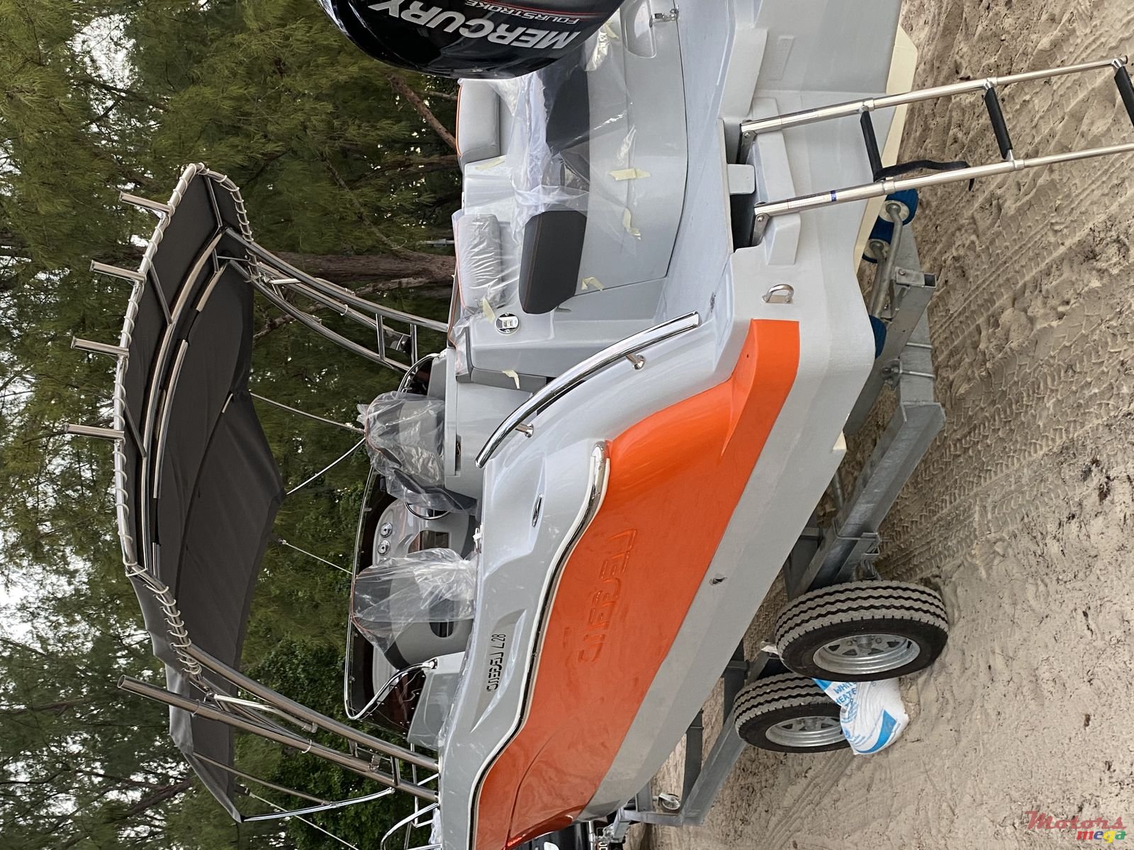 2020' Legend L28 photo #1