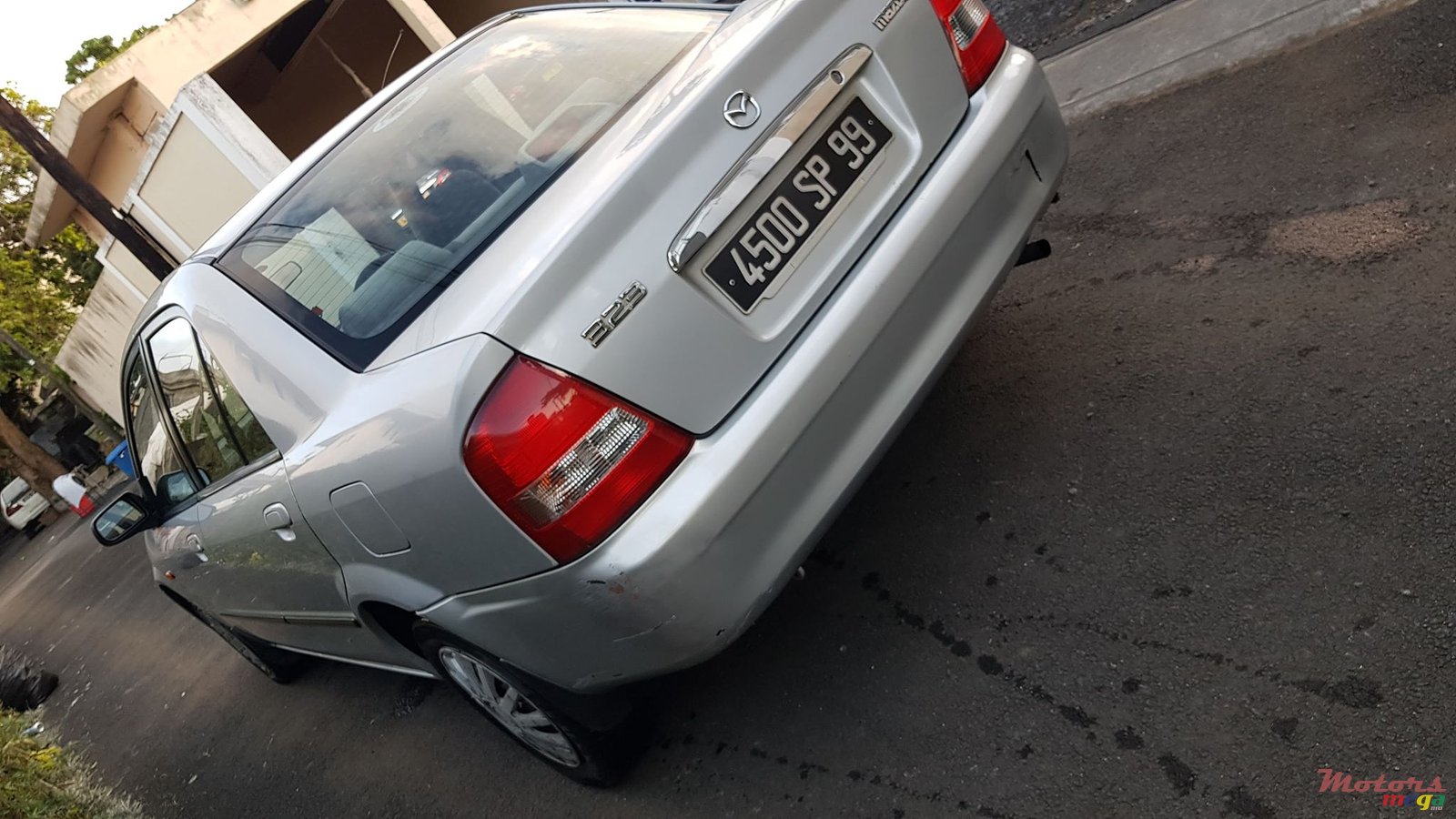 1999' Mazda 323 Protegé photo #7