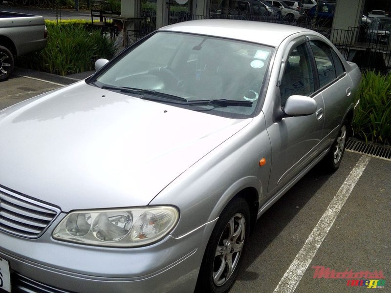 2006' Nissan Sunny photo #1