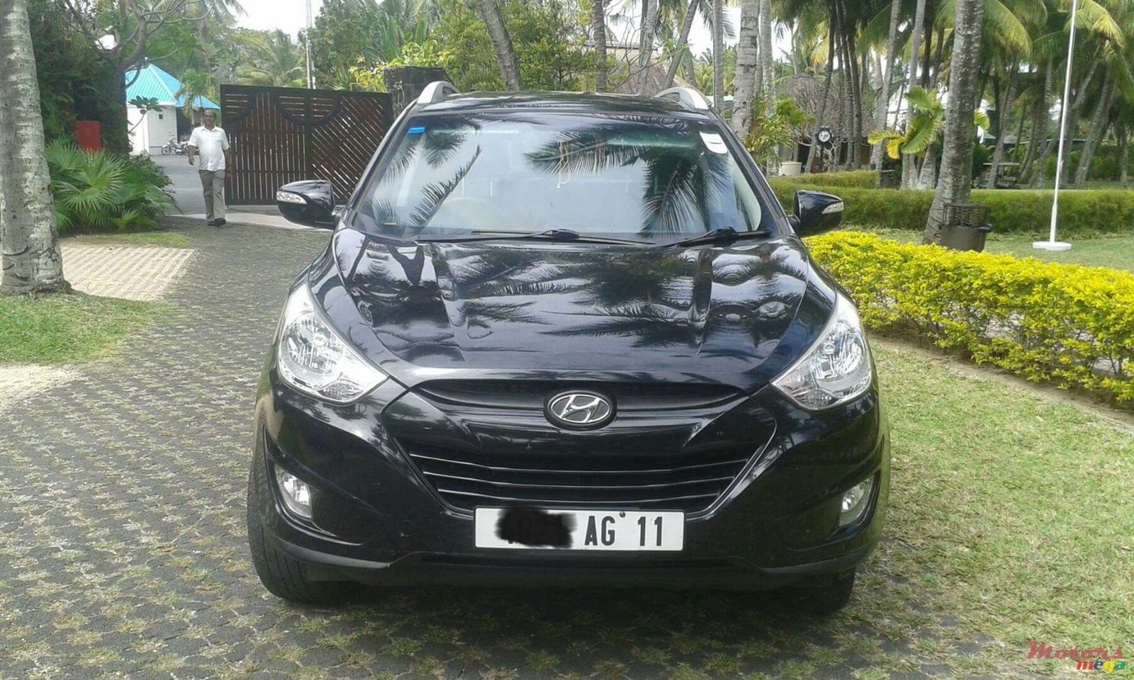 2011' Hyundai ix35 photo #1