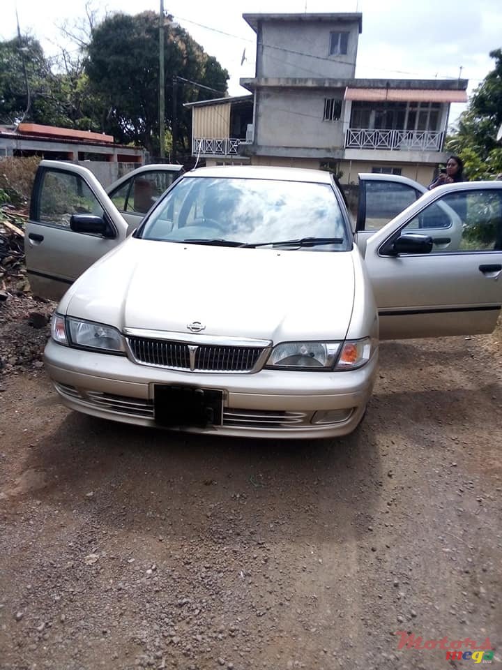 1999' Nissan Sunny B14 photo #1