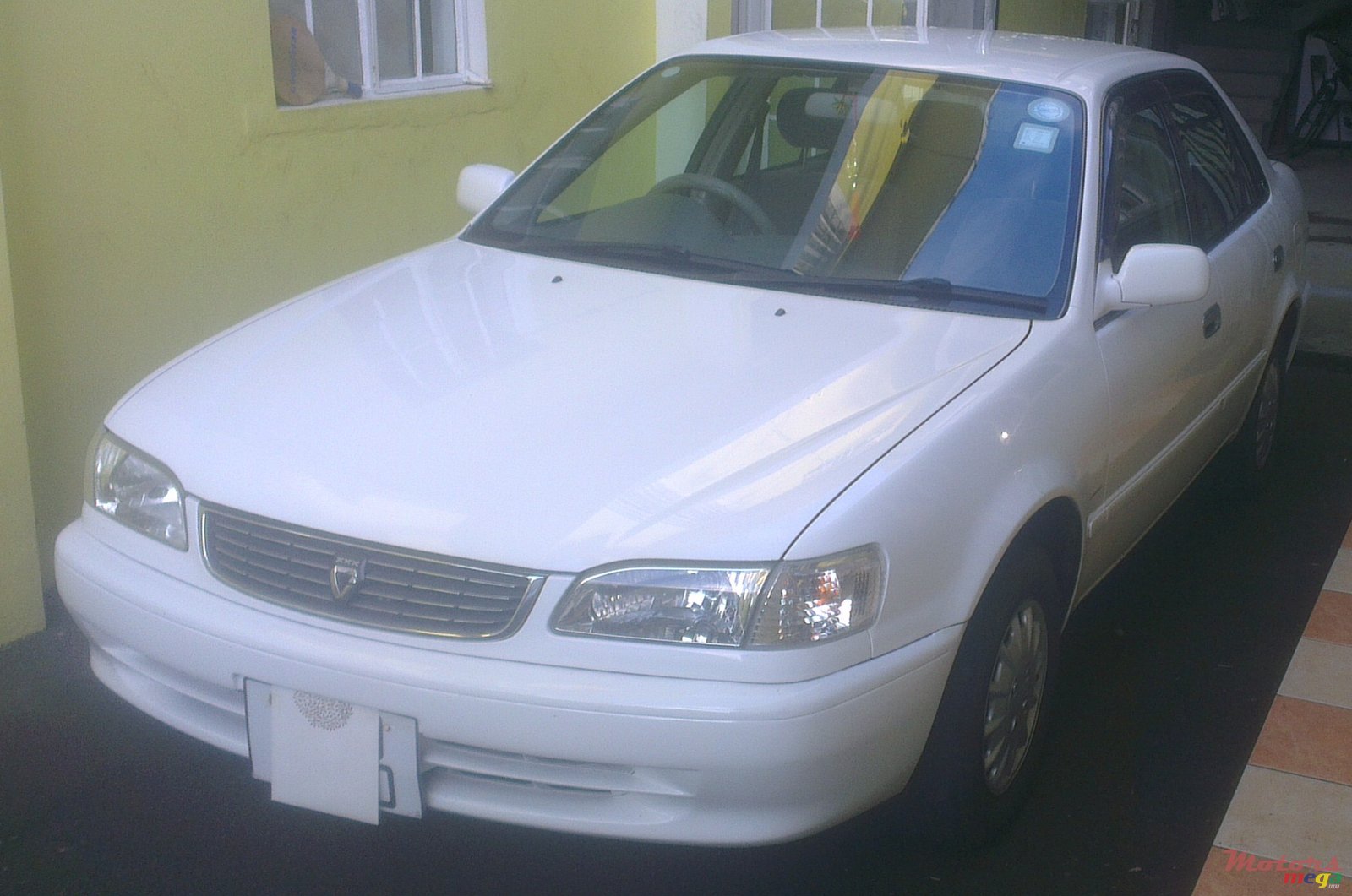 2000' Toyota Corolla photo #1