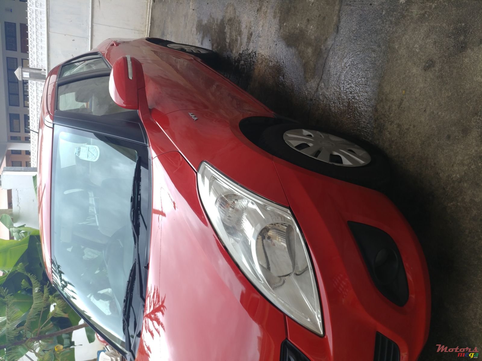 2013' Suzuki photo #1