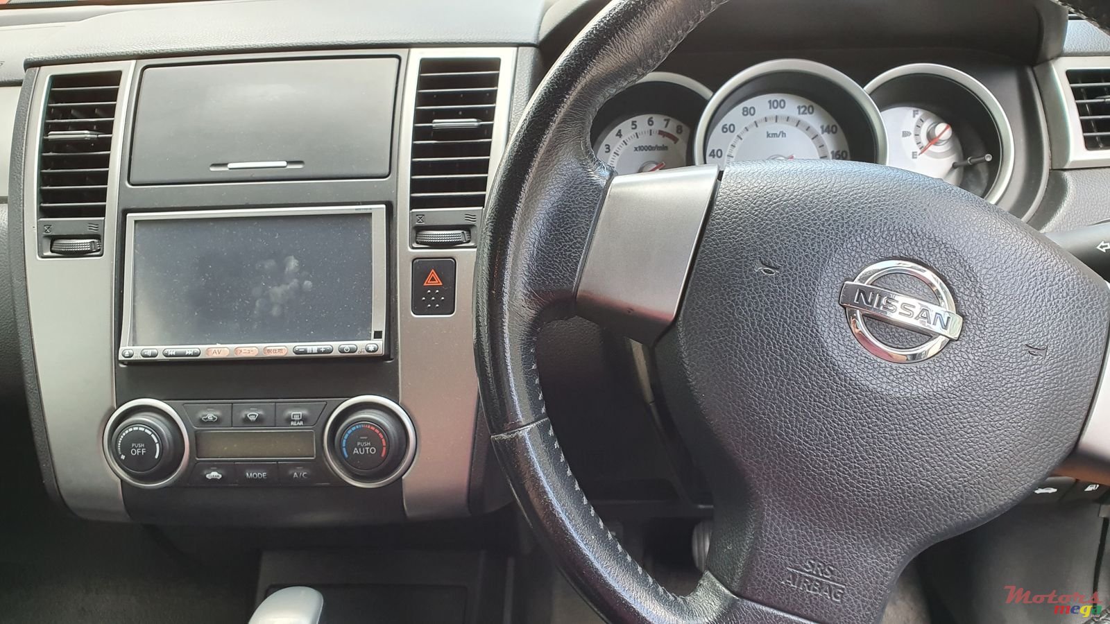 2012' Nissan Tiida photo #7