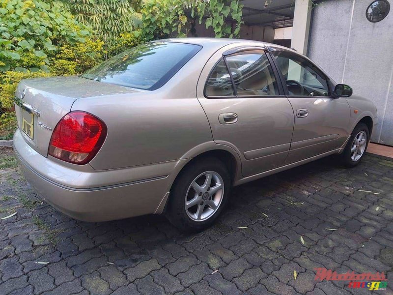 2006' Nissan Sunny photo #4