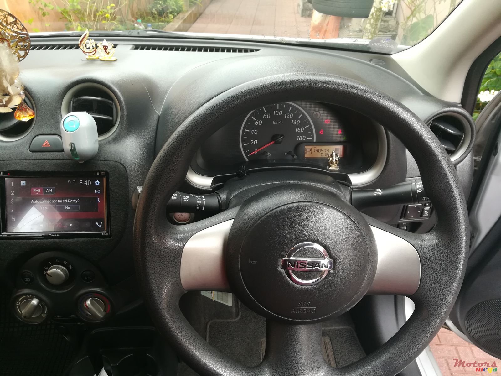 2011' Nissan March photo #6