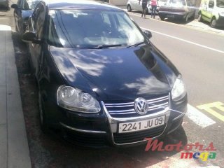 2009' Volkswagen Jetta 1.4 TSI photo #5