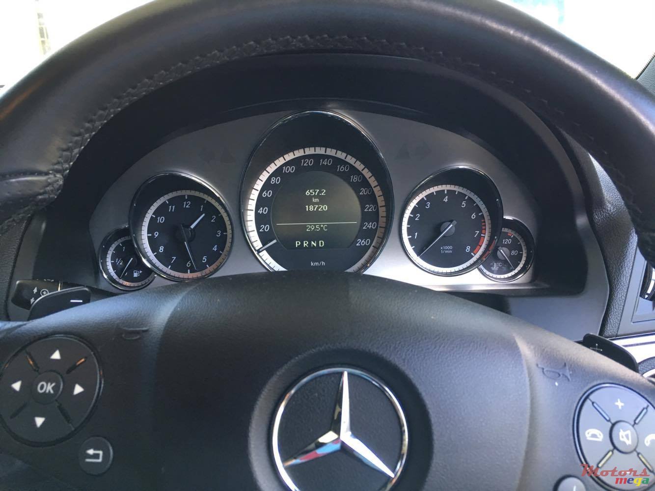 2012' Mercedes-Benz E-Class photo #3