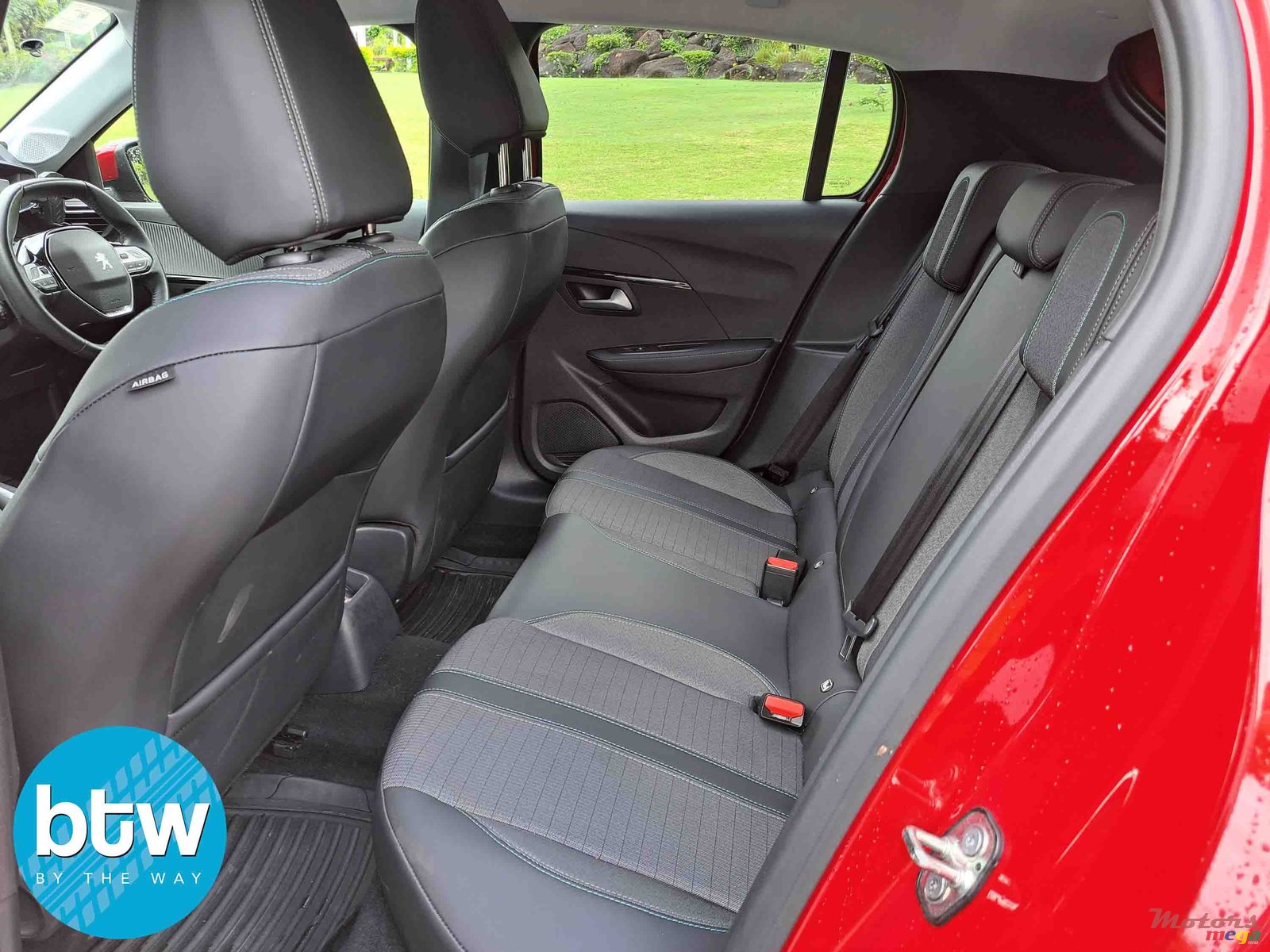 2021' Peugeot 208 photo #4