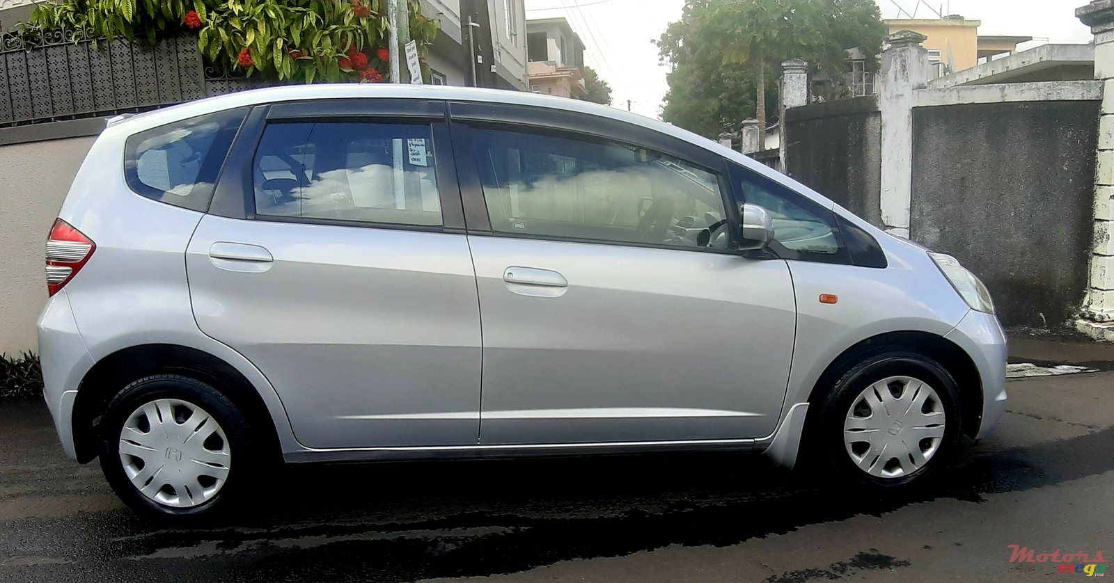 2010' Honda Fit photo #3