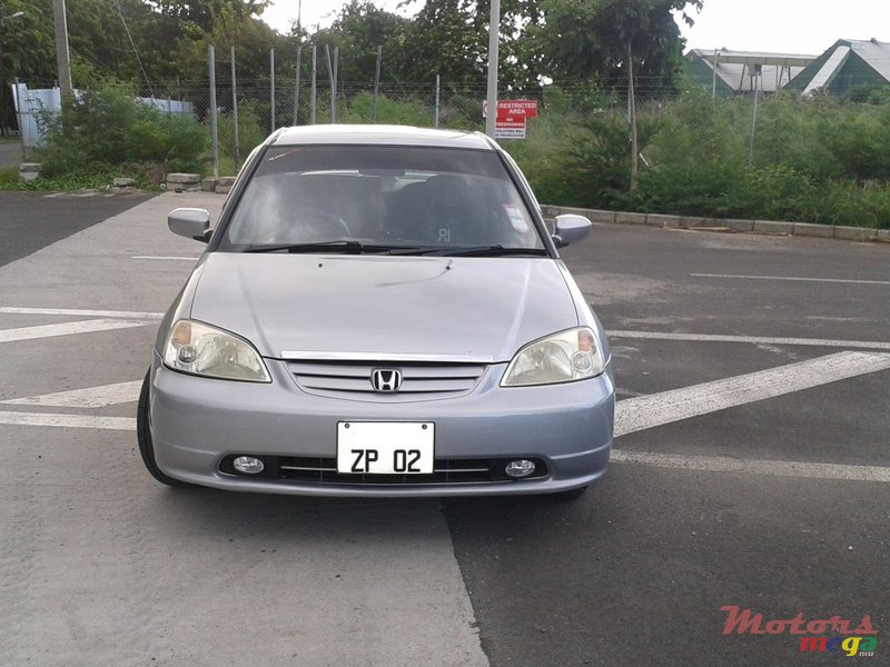 2002' Honda Civic VTI photo #2