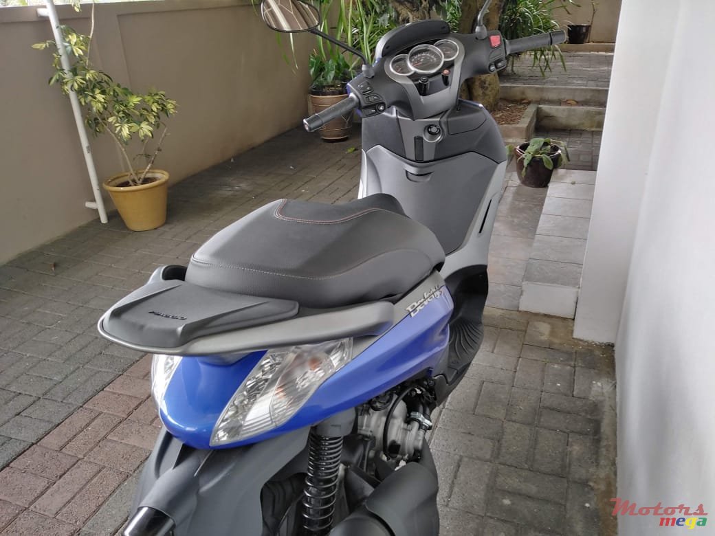 2018' Piaggio Beverly/S 300ie photo #2