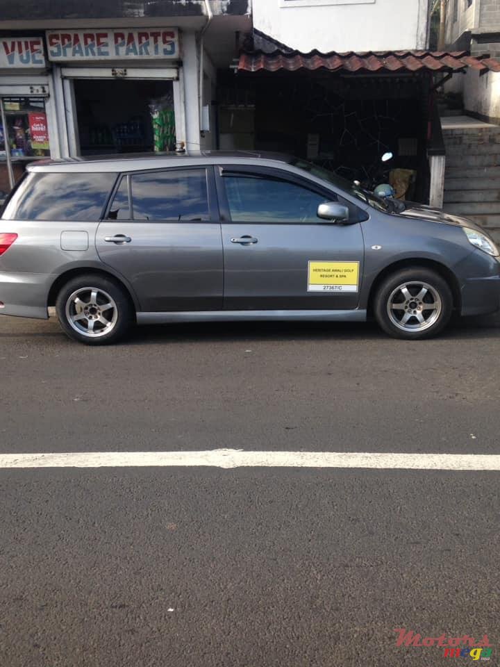 2012' Nissan Wingroad photo #1