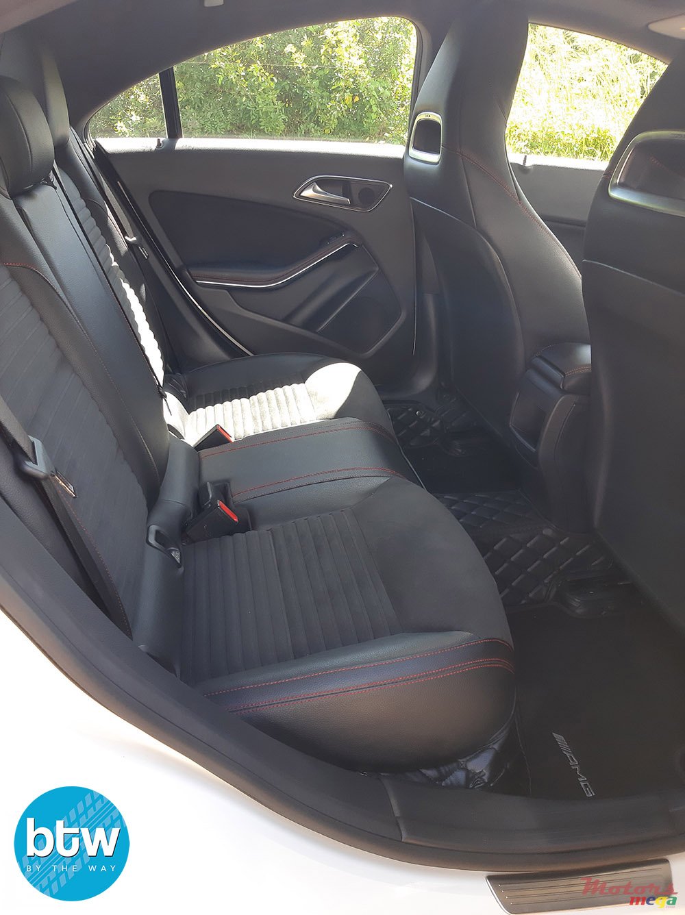 2015' Mercedes-Benz CLA 200 photo #4