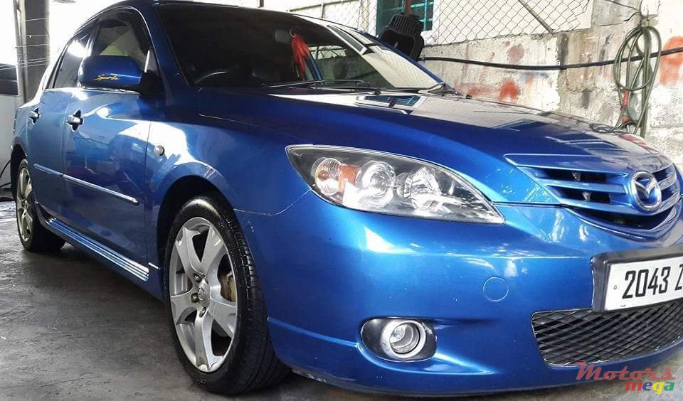 2004' Mazda photo #2