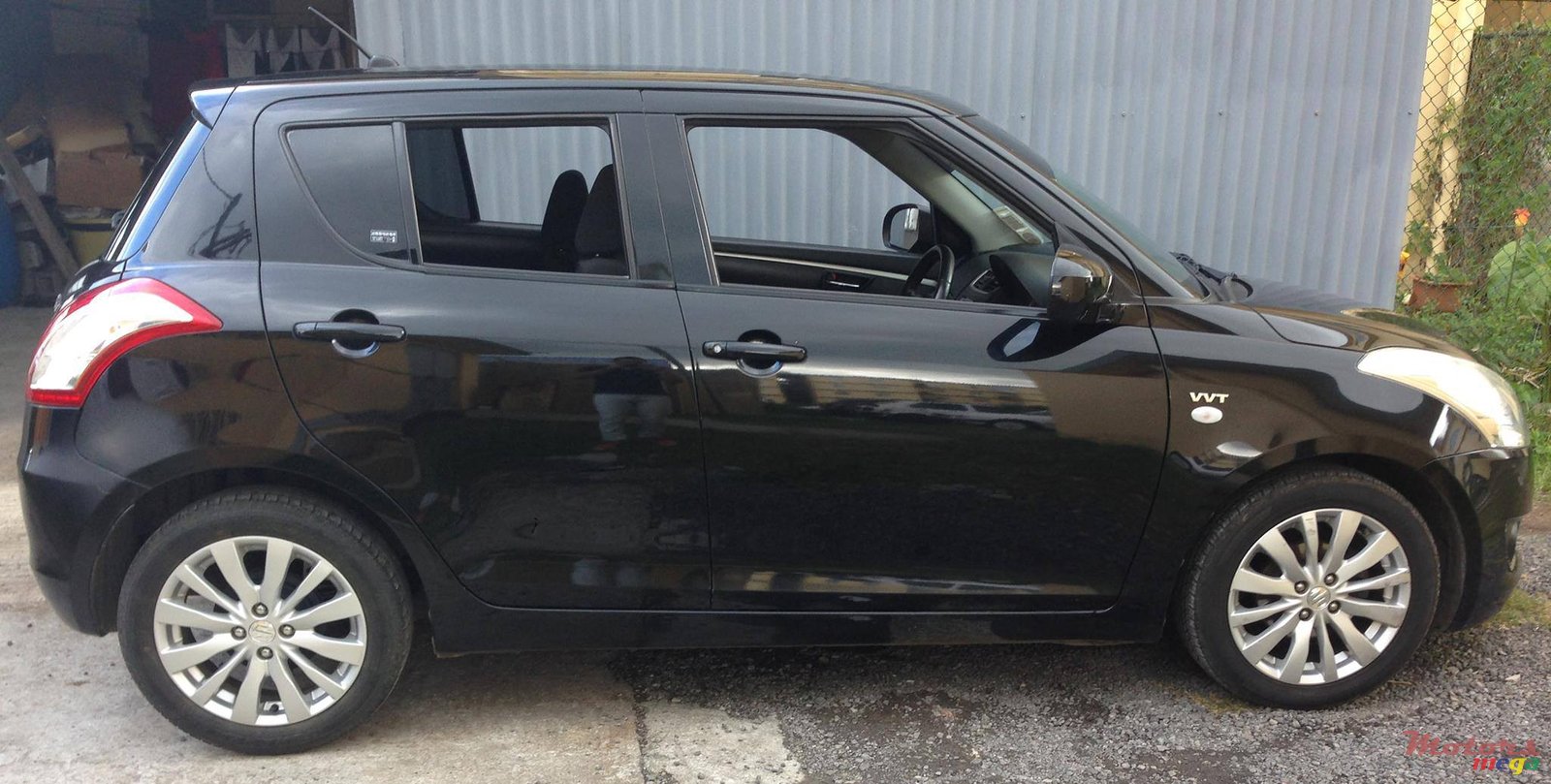 2012' Suzuki Swift photo #1