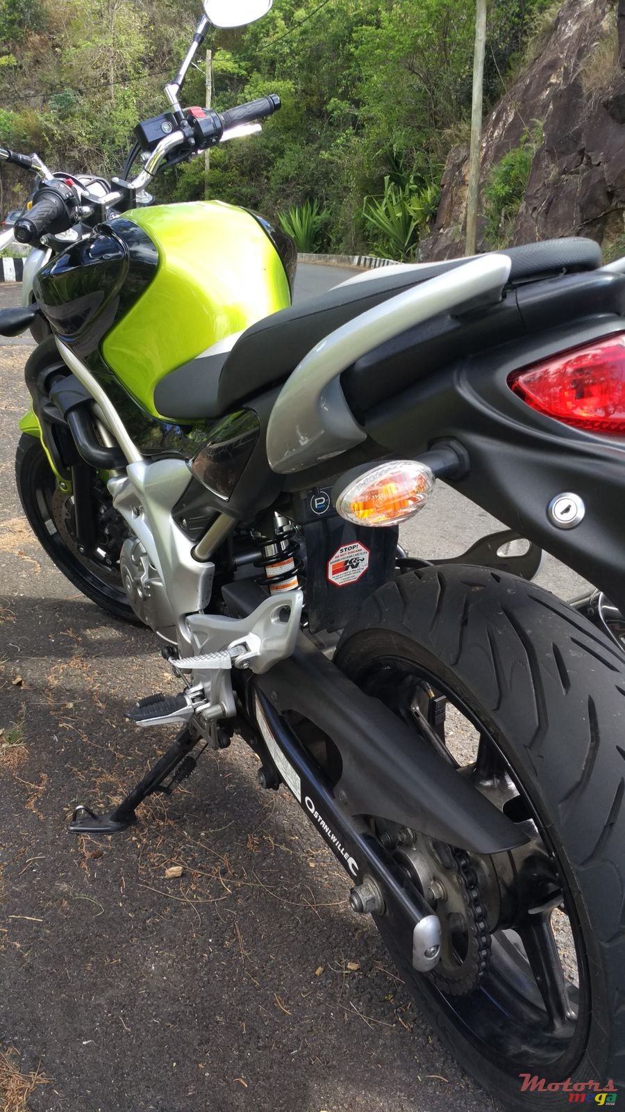 2010' Suzuki photo #5