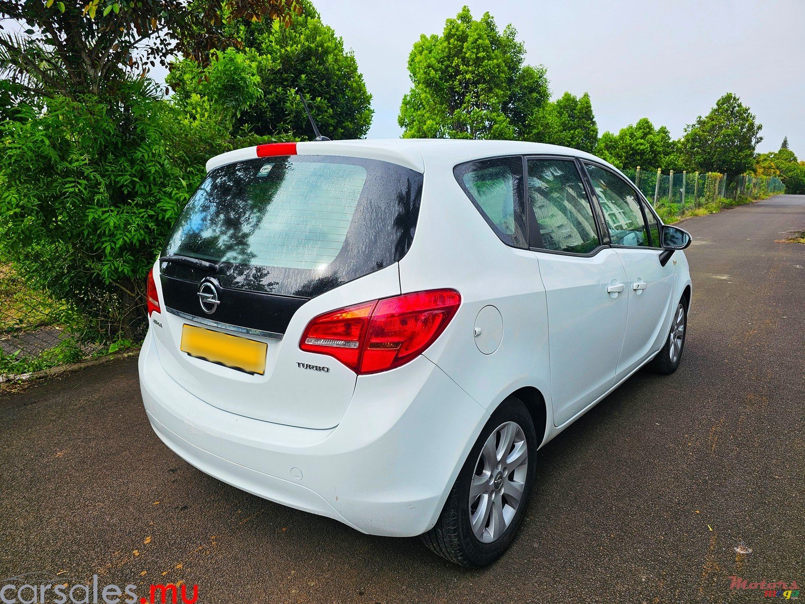 2012' Opel Meriva 1.4 Turbo photo #4