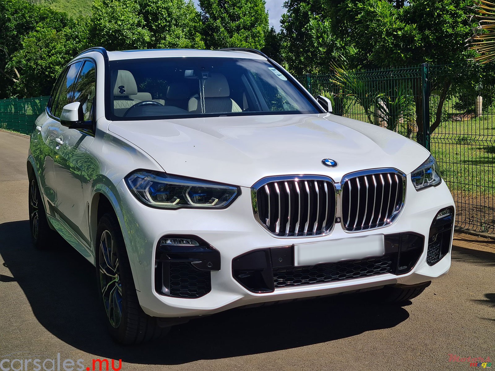 2021' BMW X5 45e M Sport Line xDrive 3.0 photo #2