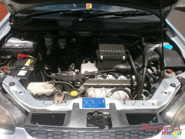 2005' Honda HR-V photo #6