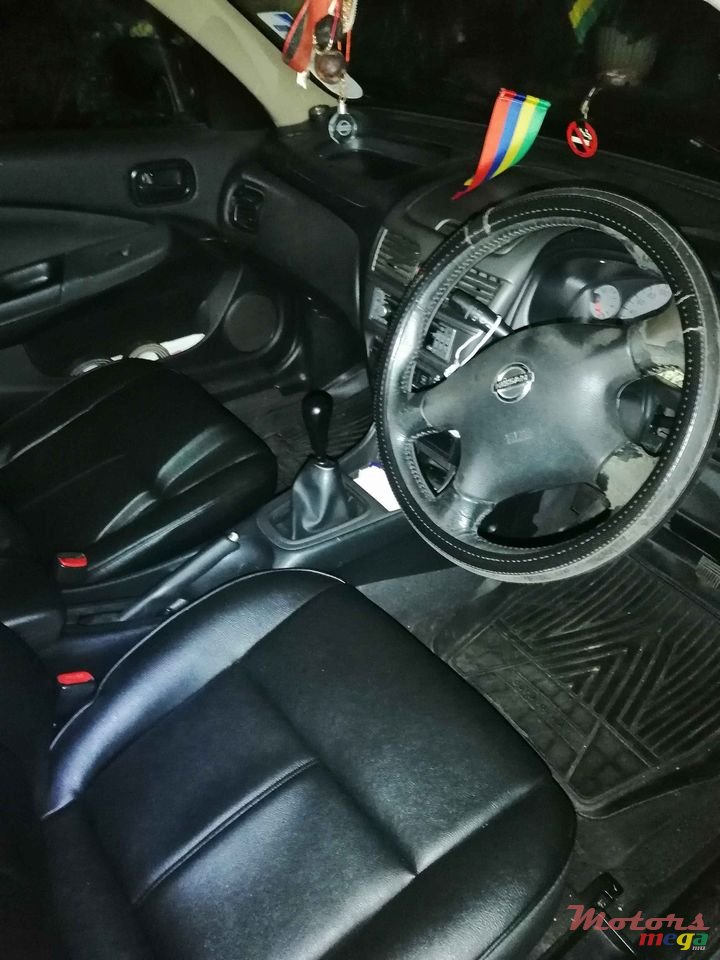 2005' Nissan Sunny photo #4