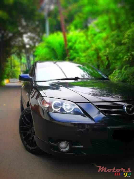 2005' Mazda 3 photo #1