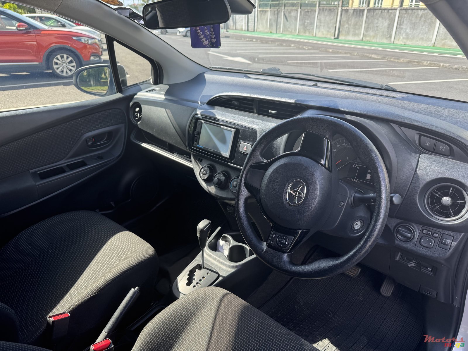2019' Toyota Vitz photo #4