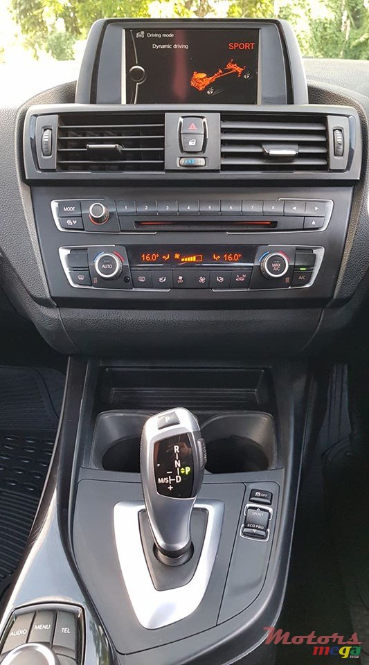 2012' BMW 116 photo #5