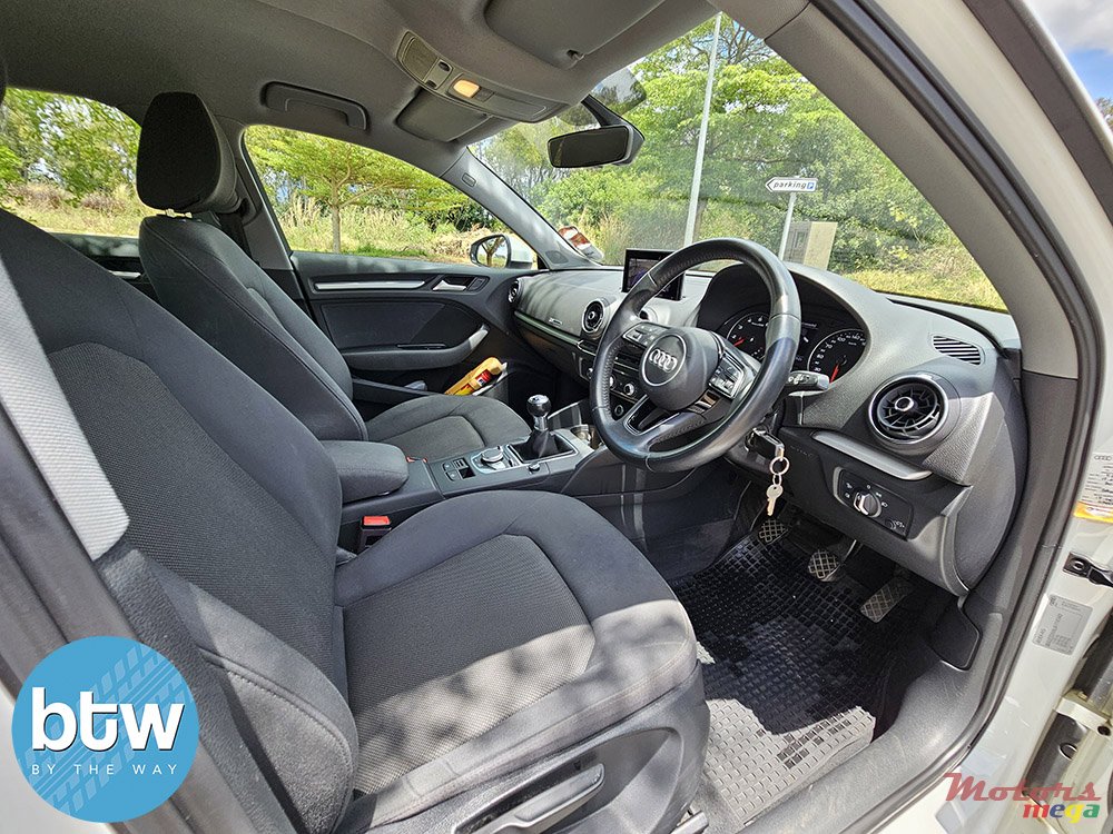 2018' Audi A3 photo #5