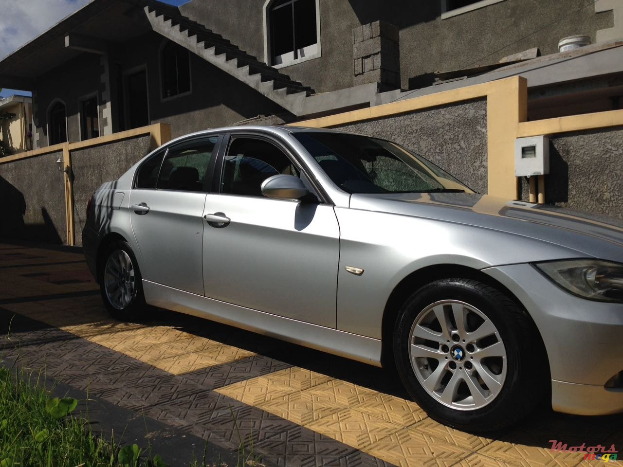 2007' BMW 316 photo #4