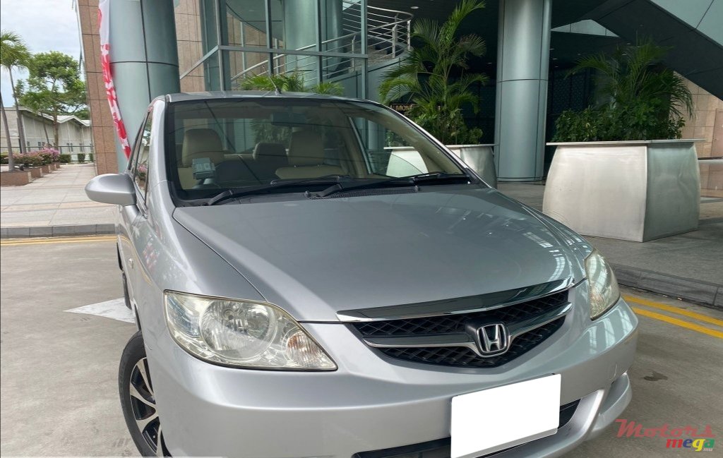 2007' Honda City photo #1