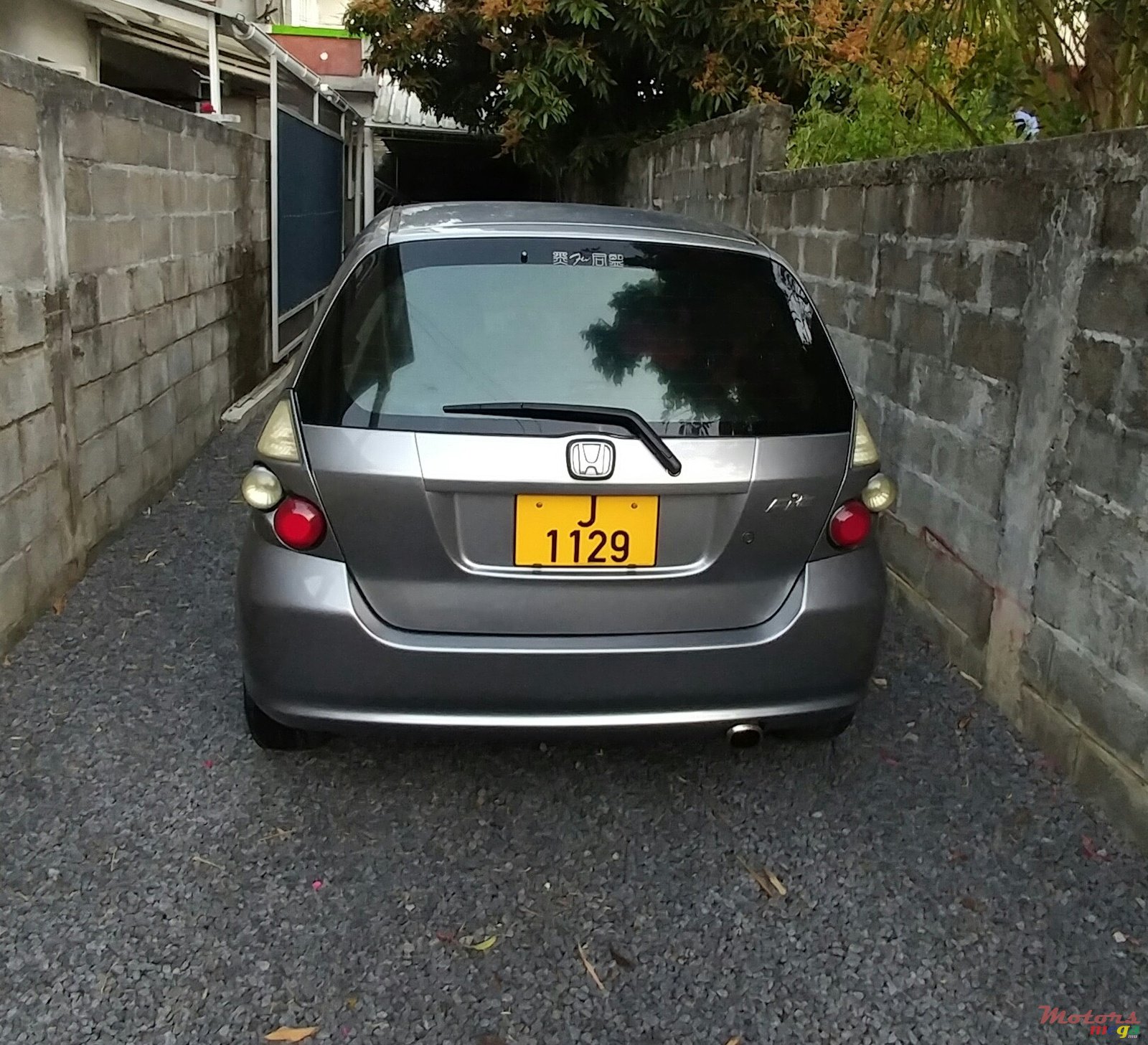 2003' Honda Fit photo #1