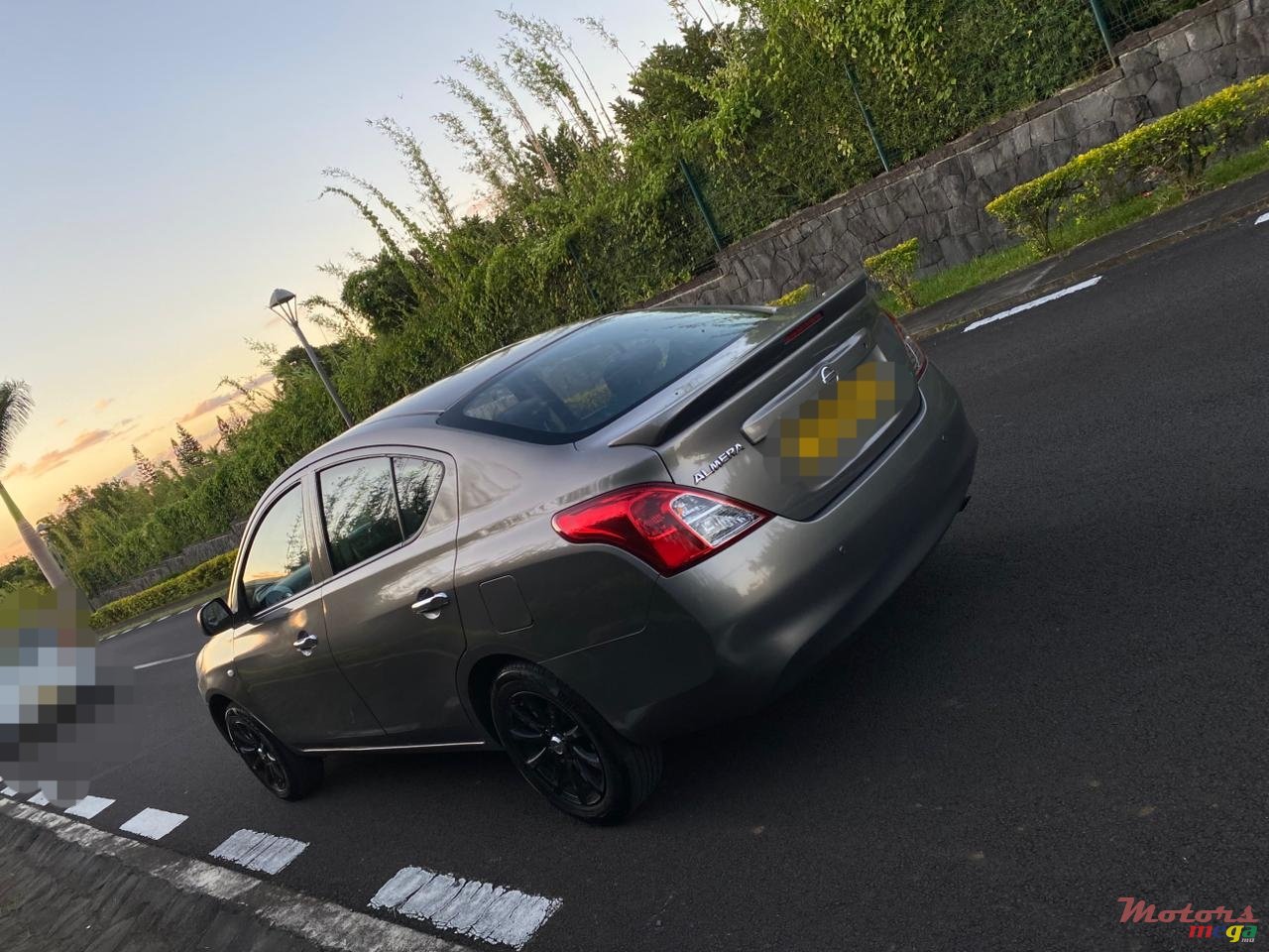 2012' Nissan Almera photo #4
